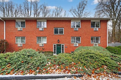 unit-14t-14 Scenic Dr, Croton On Hudson, NY, 10520-1744 | Card Image