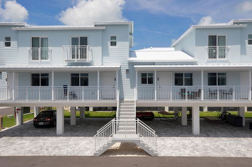 apt-35-10877 Overseas Hwy, Marathon, FL, 33050-3435 | Card Image