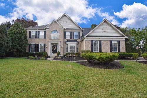 5747 Richmond Park Dr, Mason, OH, 45040 | Card Image