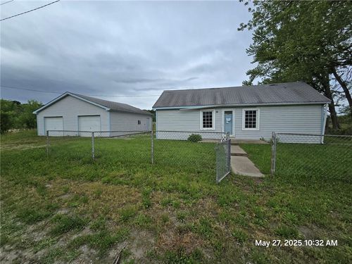 15019 Waterloo Rd, Wellington, MO, 64097-9117 | Card Image