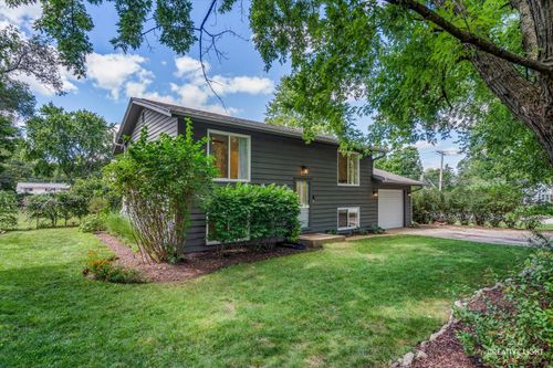 5 Kent Ave, Crystal Lake, IL, 60014-6221 | Card Image