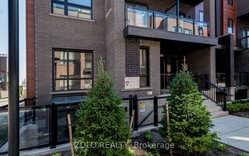 17 Lytham Green Cir, Newmarket, ON, L3Y0H4 | Card Image