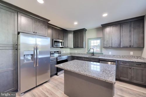 170 S 5th St, COLUMBIA, PA, 17512-1554 | Card Image