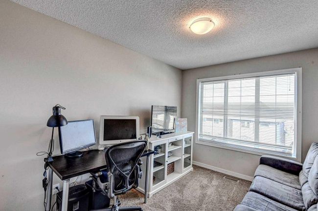 124 Marquis Lane Se, Home with 3 bedrooms, 2 bathrooms and 3 parking in Calgary AB | Image 26