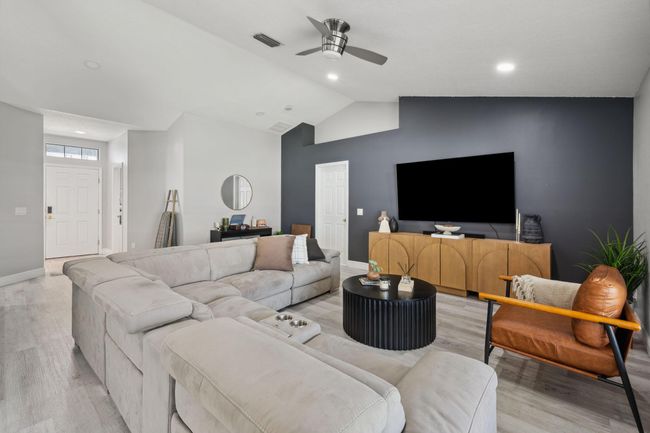 249 Sw Aubudon Ave, House other with 4 bedrooms, 2 bathrooms and null parking in Port St. Lucie FL | Image 8