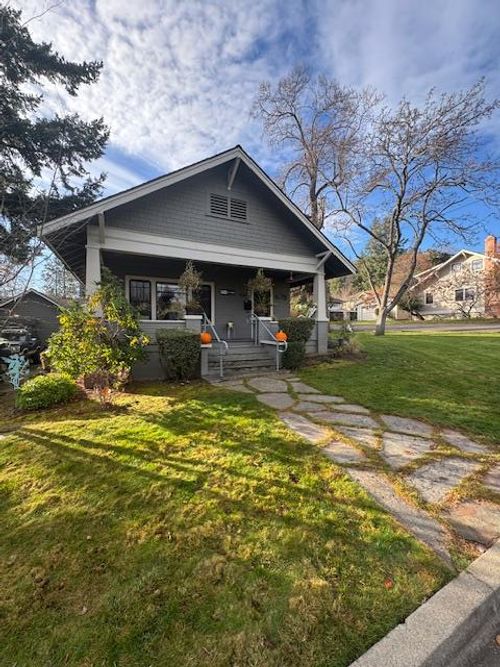 108 Nursery Street, Ashland, OR, 97520 | Card Image