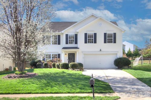 3819 Cameron Creek Dr, Matthews, NC, 28105-6770 | Card Image