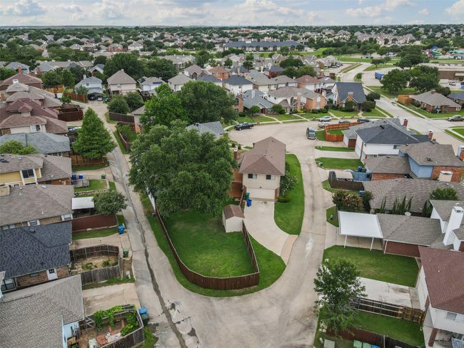1404 Ranchview Ct, House other with 3 bedrooms, 3 bathrooms and null parking in Carrollton TX | Image 37