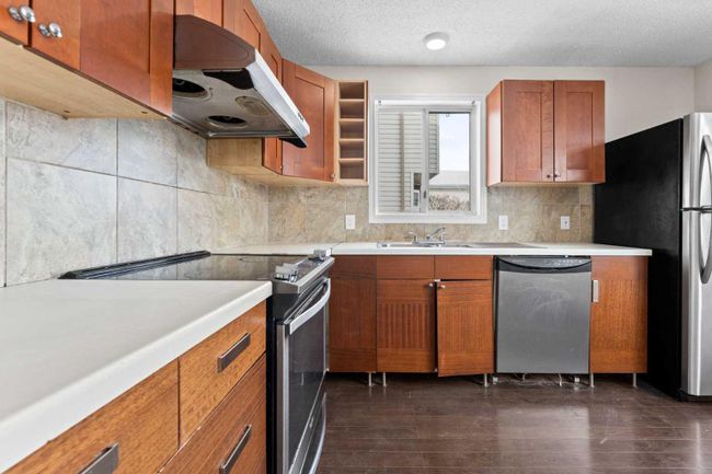 3819 Catalina Boulevard Ne, Home with 3 bedrooms, 1 bathrooms and 2 parking in Calgary AB | Image 13