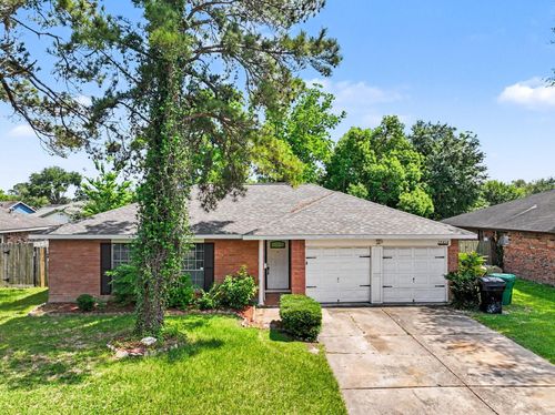 10414 Kirkdale Dr, Houston, TX, 77089-2412 | Card Image