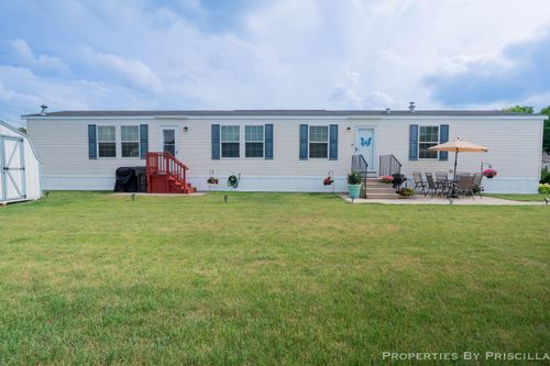 7384 Equine Ln Se, Caledonia, MI, 49316-8185 | Card Image