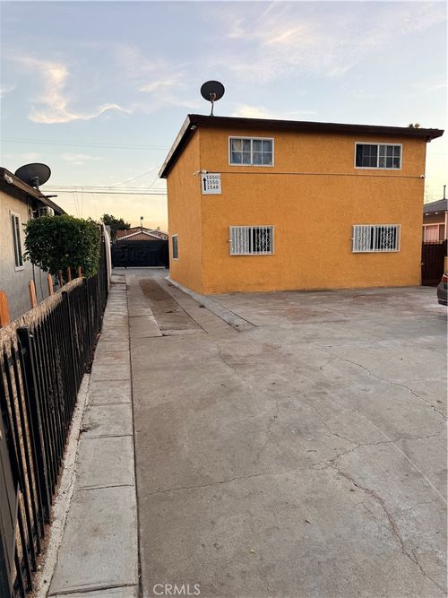 2-1550 W 59th Pl, Los Angeles, CA, 90047-1207 | Card Image