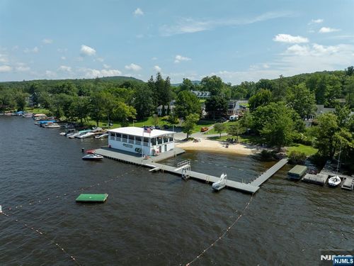 175 Long Pond Rd, Hewitt, NJ, 07421-3119 | Card Image