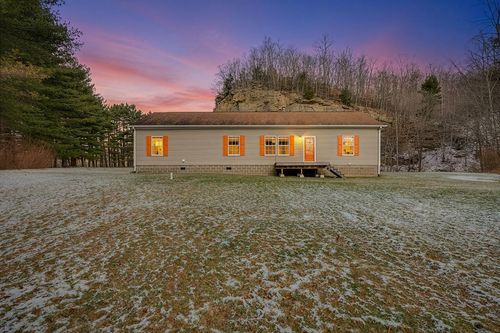 1354 Franks Hollow Rd, Swords Creek, VA, 24649-3028 | Card Image