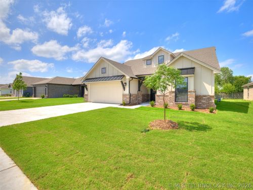13301 E 125th St N, Collinsville, OK, 74021-3883 | Card Image