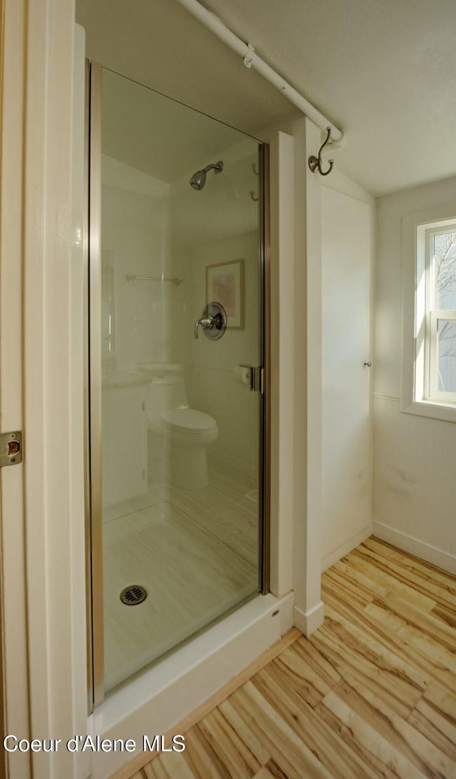 723 Pine St, House other with 2 bedrooms, 3 bathrooms and null parking in Sandpoint ID | Image 13