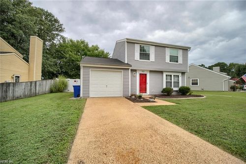 923 Chatsworth Dr, Newport News, VA, 23601-1347 | Card Image