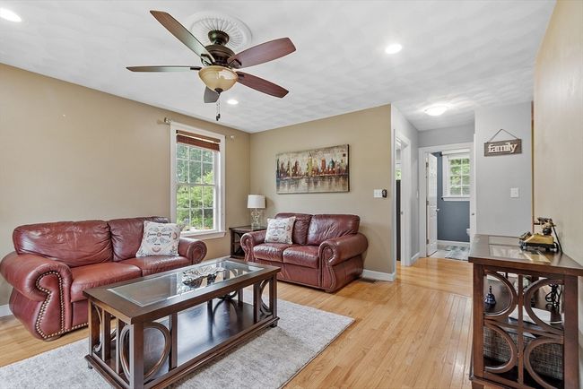 40 Powers Rd, House other with 4 bedrooms, 3 bathrooms and 4 parking in Westford MA | Image 12