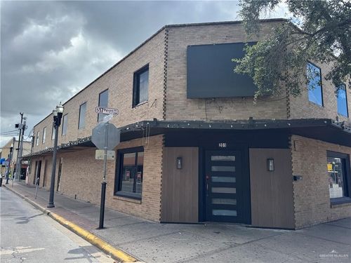 201 S 17th St, McAllen, TX, 78501-5135 | Card Image