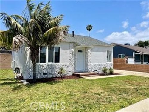 5355 W 119th St, Inglewood, CA, 90304-1027 | Card Image
