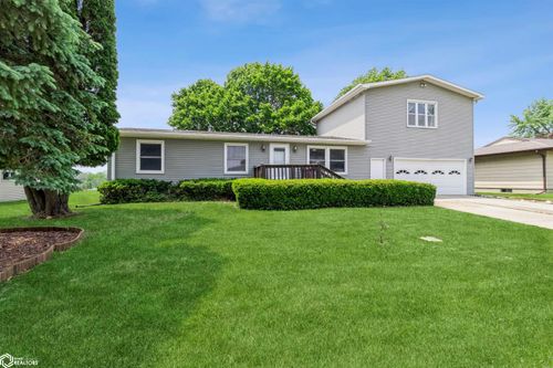 1606 3rd Street Pl, Eldora, IA, 50627-2126 | Card Image