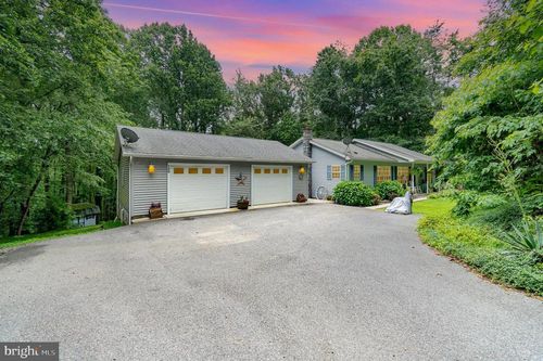 150 Tapeworm Rd, NEW BLOOMFIELD, PA, 17068-8520 | Card Image