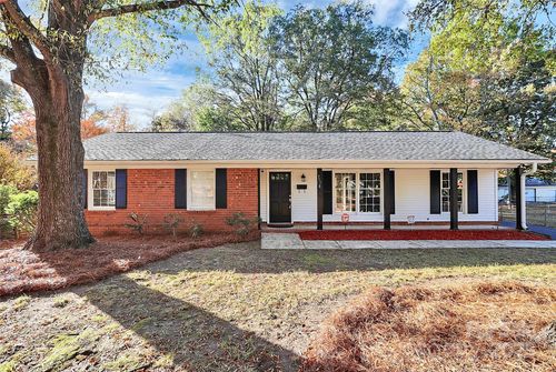 7118 April Ridge Ln, Charlotte, NC, 28215-1846 | Card Image