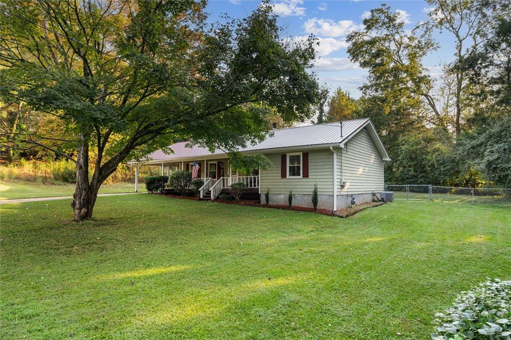 Jennifer Ln, Carrollton, GA 30116
