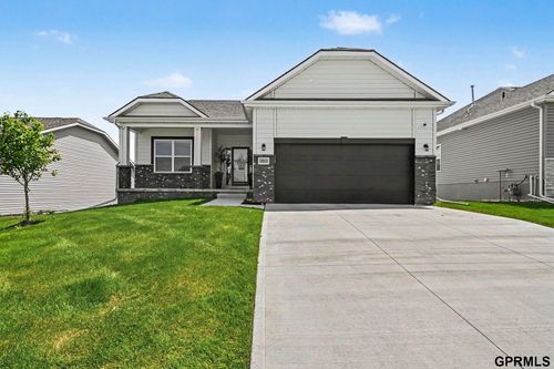 10313 S 209th St, Gretna, NE, 68028-4132 | Card Image