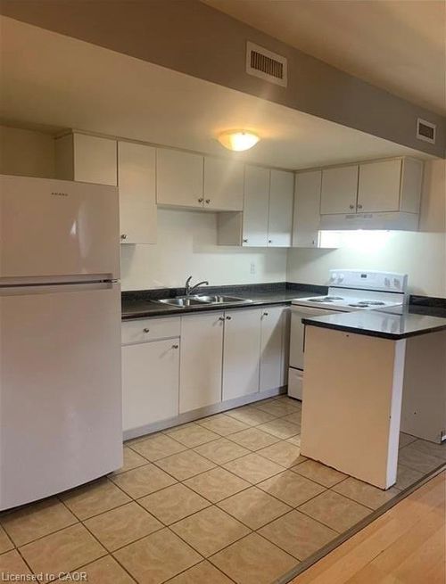8-81 Dundas St, Hamilton, ON, L9H7T5 | Card Image