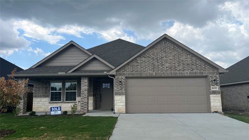 6110 Coles Ln, Greenville, TX, 75402-8233 | Card Image