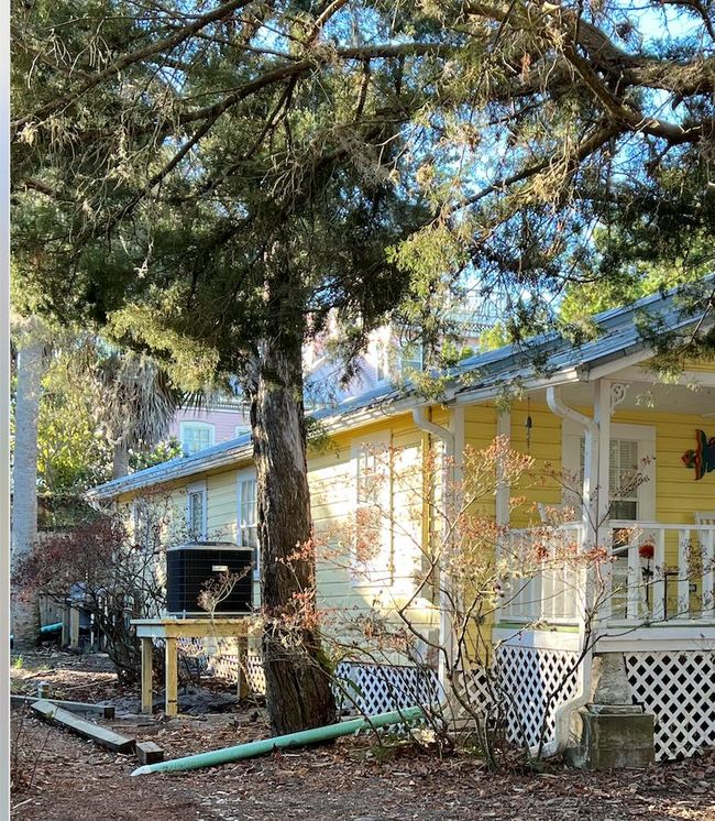 758 5 Th St, House other with 2 bedrooms, 2 bathrooms and 1 parking in CEDAR KEY FL | Image 38