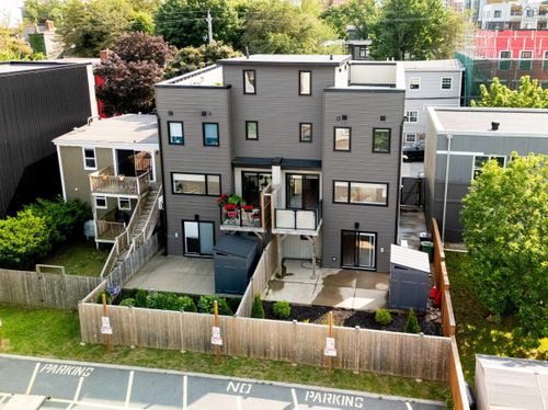 2371 Creighton St, Halifax, NS, B3K3R8 | Card Image