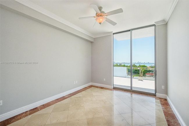 608 - 7901 Hispanola Ave, Condo with 2 bedrooms, 2 bathrooms and null parking in North Bay Village FL | Image 8