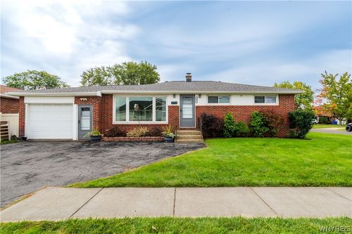 385 Fisher Rd, West Seneca, NY, 14224-3306 | Card Image