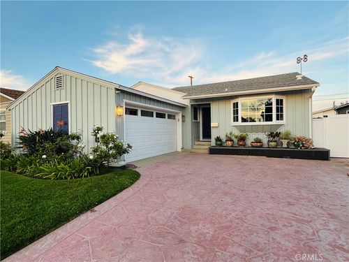 13208 Hansworth Ave, Hawthorne, CA, 90250-4924 | Card Image