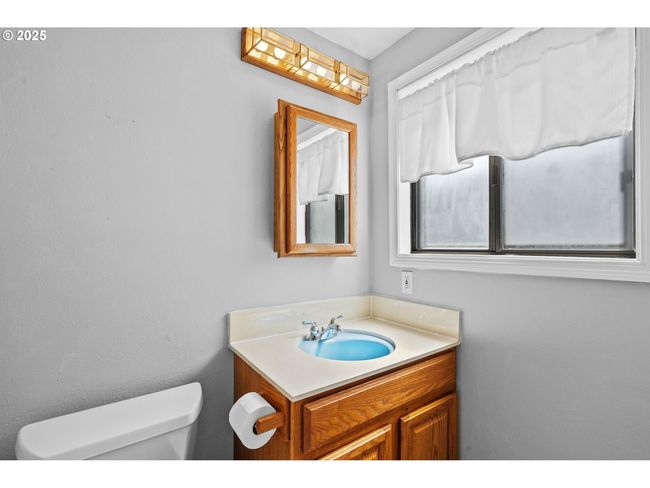 Bathroom, Attached | Image 19