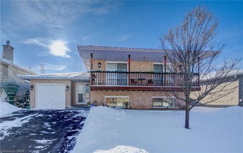 42 Ruffian Rd, Brantford, ON, N3P1R6 | Card Image