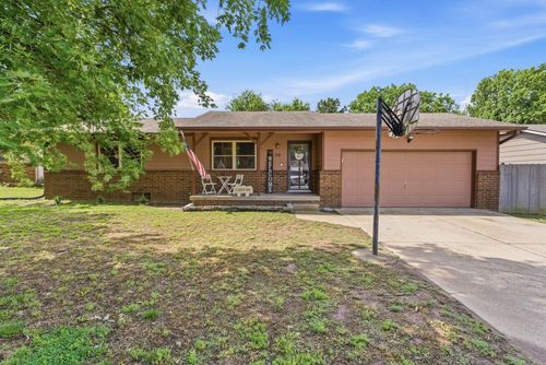 115 April Dr, Mulvane, KS, 67110-1001 | Card Image