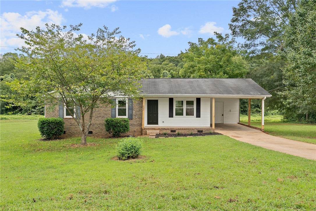 Pinedale Rd, Anderson, SC 29626