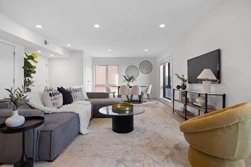 ph501-85 Willow Ct, Boston, MA, 02125-1678 | Card Image