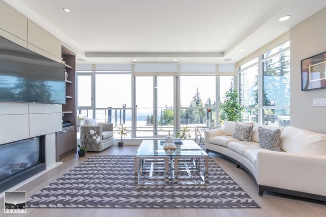 2285 Twin Creek Place, Condo with 3 bedrooms, 0 bathrooms and 2 parking in West Vancouver BC | Image 2
