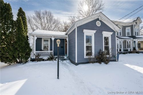 950 Chestnut St, Jeffersonville, IN, 47130-4302 | Card Image