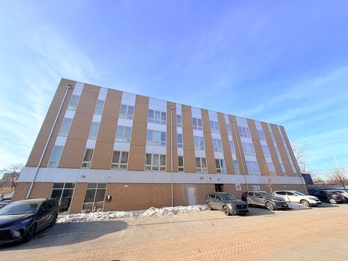 unit-201-3218 S Archer Ave, Chicago, IL, 60608-1205 | Card Image