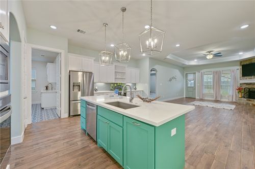 4022 Brownway Dr, College Station, TX, 77845-2202 | Card Image
