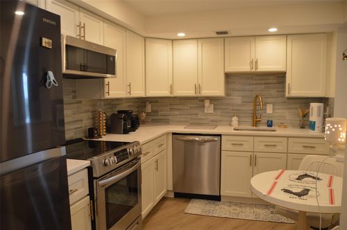 apt-805-3090 N Course Dr, Pompano Beach, FL, 33069-3318 | Card Image