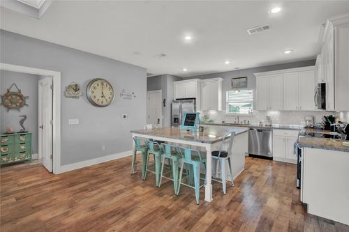 955 Driftwood Dr, Crystal Beach, TX, 77650 | Card Image