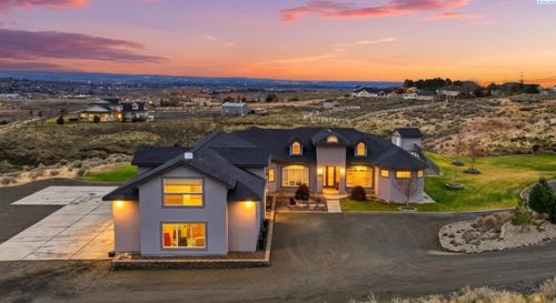 108133 E 217 Pr Se, Kennewick, WA, 99338-8868 | Card Image