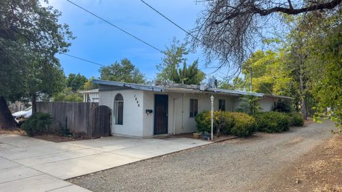 1840 8th St, Redding, CA, 96001-0330 | Card Image