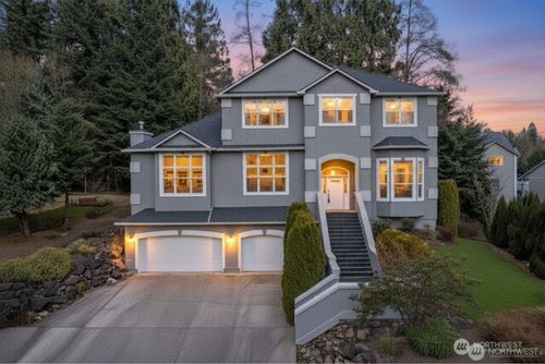 250 W St James Place, Longview, WA, 98632 | Card Image